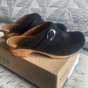 💐 Sanita - Hedi Size 38/7 Wood Suede Clogs